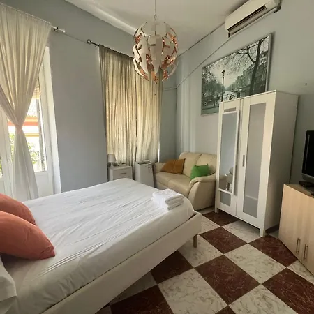 Santa Isabel Cost In Private House Guest house Seville
